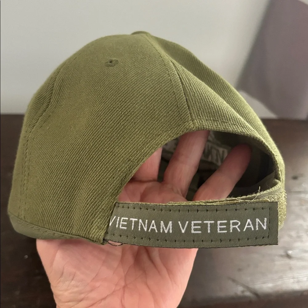 Vietnam War Veteran Baseball Cap - Olive Green - Pristine Condition